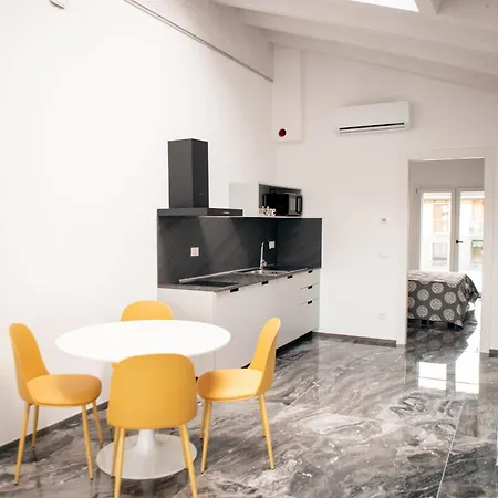 La Dimora Dell'aquila 카스텔누보델가다